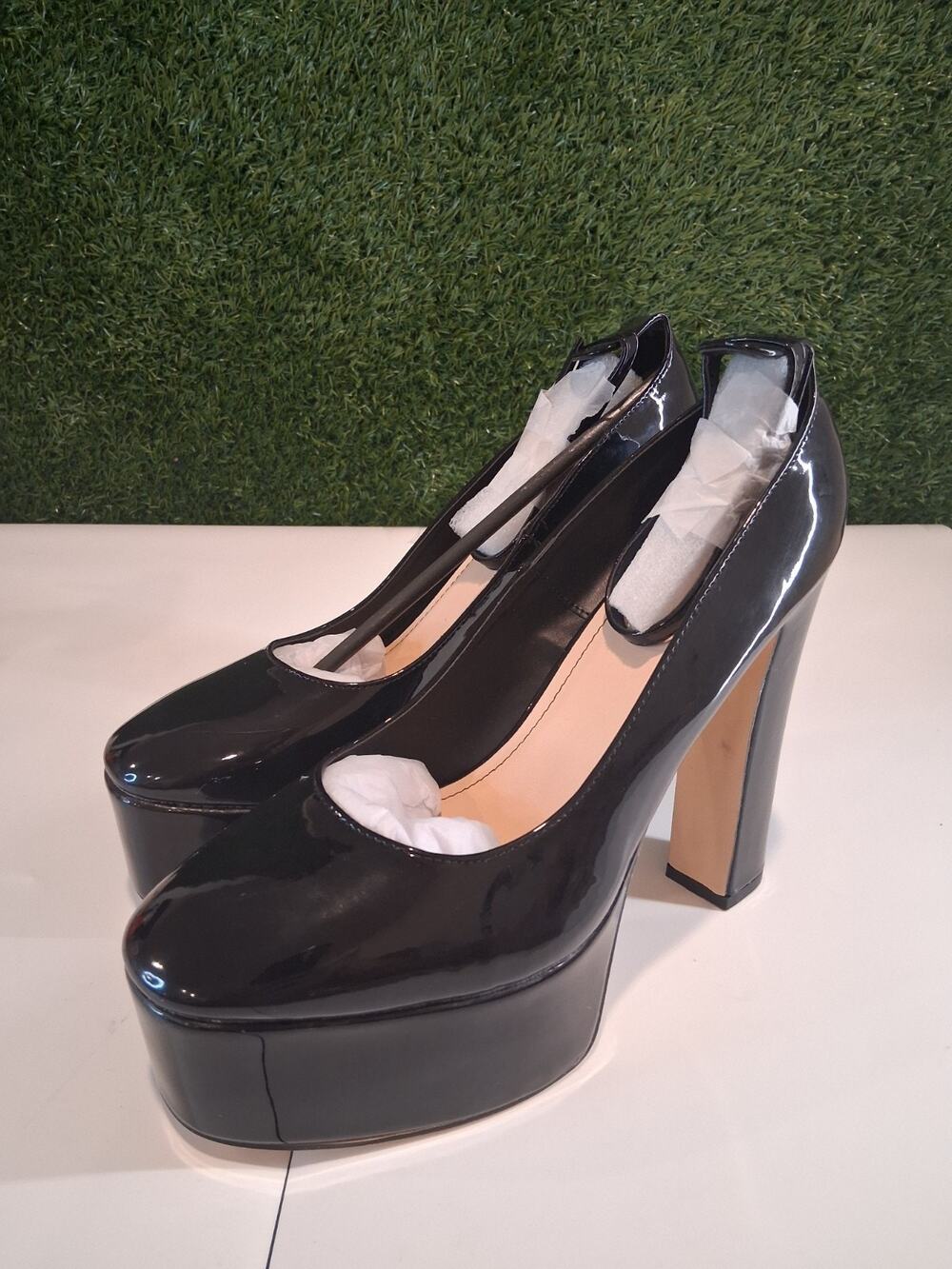 NIB Rouge Helium Reese-01 Black Patent Platform Mary Jane Pumps Size 11